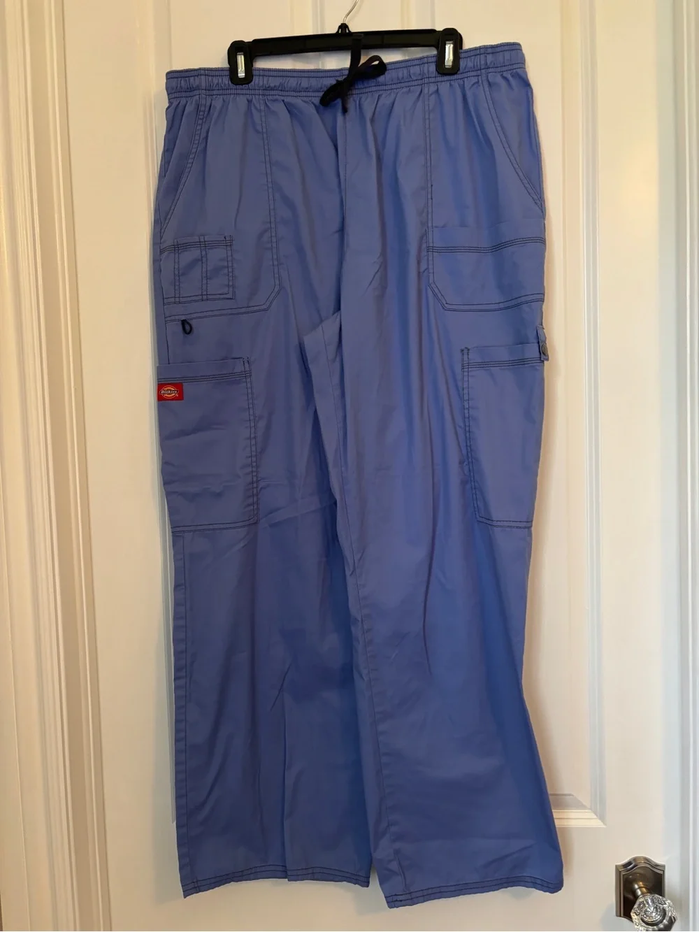 Dickies - Men's Lt Blue Cargo Scrub Pants w/ Elastic Waist. Size XL Style 81003
